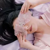 Маска для глаз Crystallove Rose Quartz Mask из розового кварца, охлаждающая, 1 шт — фото 2