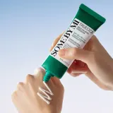 Some By Mi Truecica Aqua Calming Suncream - Смягчающий защитный эмульсия SPF 50+, 50 мл — фото 5