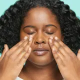 IT Cosmetics Bye Bye Pores - Сыворотка для лица с эффектом выравнивания и отшелушивания, 30 мл — фото 6