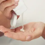 Elizabeth Arden White Tea Skin Solutions Gentle Purifying Cleanser - Нежный очищающий крем, 125 мл — фото 3
