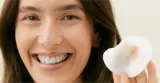 Средство для снятия макияжа NIVEA Face Cleansing двухфазное, для глаз и лица, снимает водостойкий макияж, 125 мл — фото 4