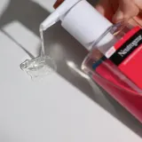 Neutrogena Clear & Defend+ - Гель для очищения кожи против прыщей, 200 мл — фото 3