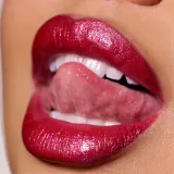 MAC Cosmetics Dazzlelips Crayon - Блестящая помада в карандаше, 1.5 г, оттенок Red Halo — фото 3
