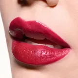 MAC Cosmetics Dazzlelips Crayon - Блестящая помада в карандаше, 1.5 г, оттенок Red Halo — фото 4