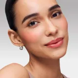 Estée Lauder Glossy Pout Lip Oil - Масло-блеск для губ Estee Lauder Glossy Pout Lip Oil с высоким глянцем, увлажняющее, с аппликатором, 6 мл, 6 мл, оттенок Rasberry Squeeze — фото 4