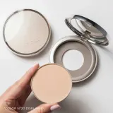 ARTDECO Pure Minerals Hydra Compact Foundation - Сменный компактный порошковый тональный крем, 10 г, оттенок 407.65 Medium Beige — фото 3