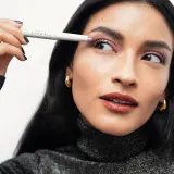 Bobbi Brown Long-Wear Cream Shadow Stick - Долговременные тени для век в карандаше, 1.6 г, оттенок Fizzy — фото 3