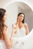 База под макияж SOSU Cosmetics Underwear Hydrating Base тонирующая, с SPF и витамином E, 40 мл, оттенок SPF 30 — фото 3