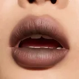 MAC Cosmetics Powder Kiss Hazy Matte - Матовая помада, 3.5 г, оттенок Chestnut — фото 4