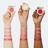 Gucci Gucci Beauty Glow Blush - Румяна в компакте, 5.5 г, оттенок 02 Fresh Coral — фото 6