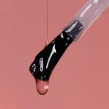 Средство для ухода за ногтями LONDONTOWN Kur Luxe Length Nail Gloss укрепляющее, с блеском, 12 мл — фото 2