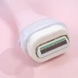 Бритва для тела Wilkinson Sword Intuition 2in1 Ultra Moisture Razor со сменной головкой, для подмышек, ног и интимной зоны — фото 5