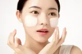 Some By Mi Lacto Soy Mild Bubble Peeling Cleanser - Нежный очищающий пилинг для чувствительной кожи, 180 мл — фото 2