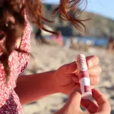 Suntribe Tinted - Тонизирующий бальзам для губ SPF 30, 5 г — фото 3