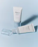 SKIN1004 Madagascar Centella Hyalu-Cica Water-Fit Sun Serum Twin Pack - Увлажняющая защитная сыворотка в двойной упаковке podwojne opakowanie, 2 мл — фото 4