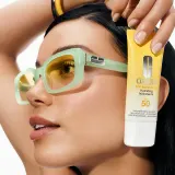 Clinique Sun UV Solutions Hydrating Sunscream SPF 50 - Увлажняющий крем для загара лица, 40 мл — фото 4