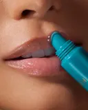 KIKO Milano Sun Protection Lip Gloss - Увлажняющий блеск для губ SPF 30, 10 мл, оттенок 01 Honey Guard — фото 4