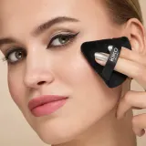 Пуховка для пудры KIKO Milano Tap Set из мягкой пенки, для рассыпчатой и компактной пудры, 1 шт — фото 3