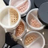 KIKO Milano Unlimited Long Lasting Matte Loose Powder - Матирующий рассыпчатый порошок, 9 г, оттенок 08 Apricot Crush — фото 3