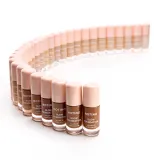 Тональное средство Notino Foundation Glow foundation with SPF 50 Plant Extracts, среднее покрытие, 30 мл, оттенок 01 Light Warm — фото 8