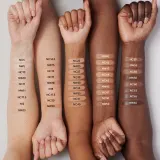 Корректор для лица MAC Cosmetics Studio Radiance 24HR Luminous Lift Concealer Mini высокопигментированный, стойкий, 1,8 мл, оттенок NC63 — фото 3