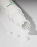 Сыворотка для кожи вокруг глаз innisfree Green Tea Caffeine Bright-Eye Serum с кофеином, против теней, 10 мл — фото 3