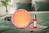 Прибор для светотерапии лица FOREO UFO LED Lighthouse Panel с тремя спектрами света, 1 шт Red, Blue & Amber LED Light Therapy — фото 4