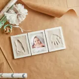 Набор для слепков ручки и ножки малыша Bieco Impression Set with Picture Frame, трёхсекционная рамка для фото, 1 шт 44 x 19 x 1 cm — фото 3