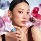 Блеск для губ GUERLAIN KissKiss Bee Glow Plump с эффектом объёма, с аппликатором-ложечкой, 9,5 мл, оттенок 200 Cool Glow — фото 8