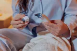 Термометр Lionelo Care Feverscan бесконтактный, с памятью измерений, 1 шт — фото 6