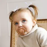 Пустышка LOVI BLOSSOM 18m+ силиконовая, симметричной формы, 2 шт Girl — фото 2
