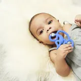Прорезыватель Matchstick Monkey Mini Monkey Teether мини, синий, с антибактериальной защитой, 1 шт — фото 2