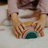 Petite&Mars Rainbow 12m+ - Сенсорная игрушка Petite Mars Rainbow 12m+ силиконовая, складная, разноцветная, 1 шт — фото 5