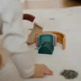 Petite&Mars Rainbow 12m+ - Сенсорная игрушка Petite Mars Rainbow 12m+ силиконовая, складная, разноцветная, 1 шт — фото 7