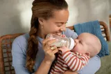 Бутылочка для кормления Philips Avent Natural Response Glass SCY933/01, стеклянная, 240 мл 3-6 m — фото 3