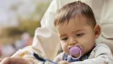 Пустышка Philips Avent Ultra Air SCF087/12 6-18m, 6–18 месяцев, светится в темноте, 2 шт Girl — фото 4
