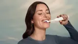 Звуковая зубная щётка Philips Sonicare 6100 HX7400/01 с головкой S2 Sensitive, 62 000 движений в минуту, 1 шт White — фото 2