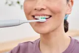 Сменные насадки для зубной щётки Philips Sonicare InterCare HX9006/87 белые, 6 шт White — фото 6