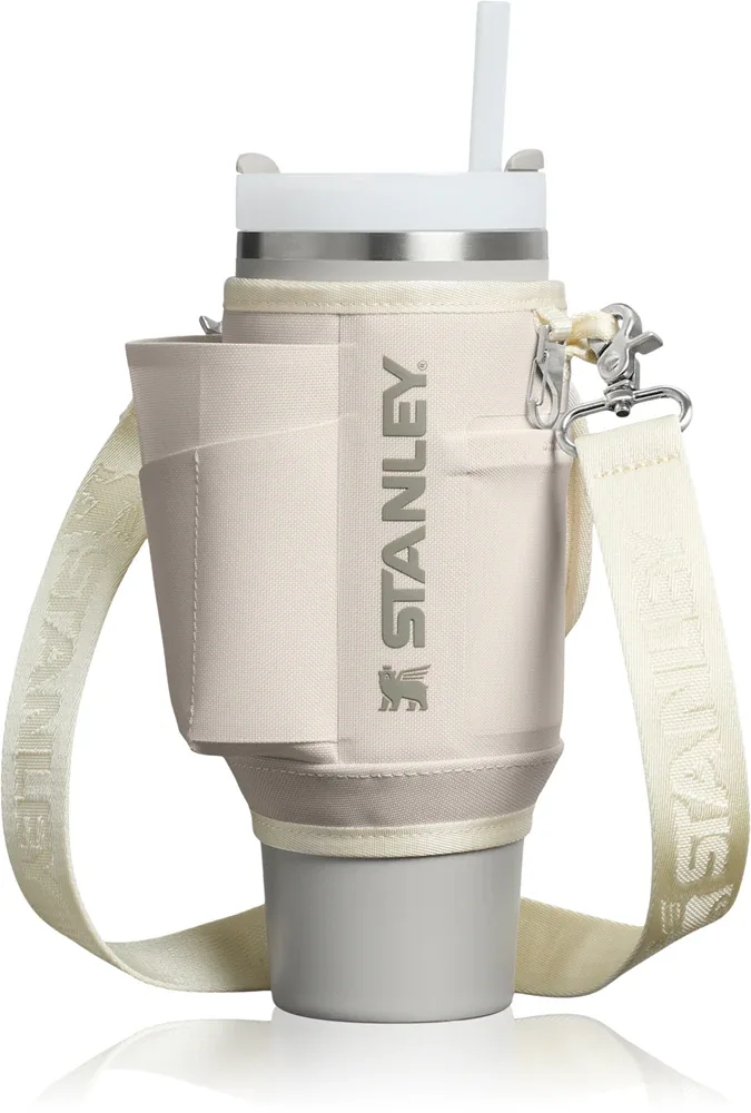 Сумка-держатель для бутылки Stanley The All Day Quencher Carry-All с карманами, со съёмным ремнём, 1 шт, 890 ml Cream / 890 ml Rose Quartz / 890 ml Black / 890 ml Purple Dust / 890 ml Blue Sky / 890 ml Violet Blossom