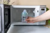 Бутылочка для кормления Tommee Tippee Advanced Anti-Colic антиколиковая, Slow Flow 0m+ 150 мл / Slow Flow 0m+ 260 мл — фото 5