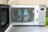 Бутылочка для кормления Tommee Tippee Advanced Anti-Colic антиколиковая, с рождения, 3× 260 мл samosterylizująca Slow Flow 0m+ — фото 4