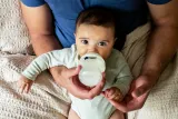 Бутылочка для кормления Tommee Tippee Natural Start Anti-Colic с антиколиковым клапаном, 3× 260 мл Slow Flow 0m+ — фото 5