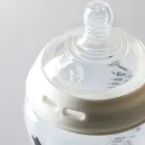 Бутылочка для кормления Tommee Tippee Natural Start Anti-Colic с самостерилизацией, 2× 260 мл Slow Flow 0m+ — фото 3