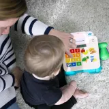 Игрушка деревянная Baby Einstein Hape Magic Touch Cash Register интерактивная касса, 1 шт 9 m+ — фото 2