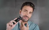 Бритва электрическая Beurer MN8X водонепроницаемая, с зарядкой USB и подставкой, 1 шт — фото 3