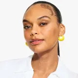 Крем тонирующий солнцезащитный Clinique Sun UV Solutions Brightening Tinted Sunscream SPF50, выравнивающий тон, 40 мл, оттенок Medium Deep — фото 3