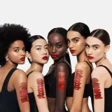 Dolce&Gabbana Flawless Everkiss Liquid Lip Mini - Помада для губ Dolce Gabbana Flawless Everkiss Liquid Lip Mini жидкая матовая, стойкая, 3 мл, 3 мл, оттенок 405 Devotion - Perfect Vibrant Red — фото 6