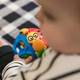 Прорезыватель для зубов Baby Einstein Bendy Ball в форме мяча, для малышей, 1 шт 3 m+ — фото 6