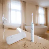 Зубная щётка Truelife SonicBrush Clean70 UV звуковая, с зарядным чехлом, 1 шт White — фото 2