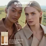Тональная основа Burberry Beyond Wear Perfecting Matte Foundation матирующая, стойкая, 30 мл, оттенок 30 Light Cool — фото 6